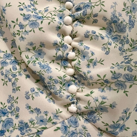 Vintage-Inspired Blue Floral Midi Dress - Picture 3 of 6